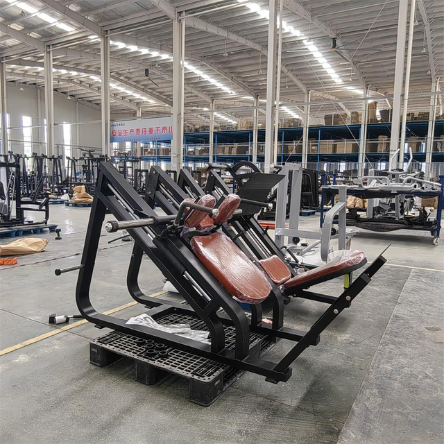 F57 Машина для взлома | Гакк-приседания | Разработчик квадрицепсов