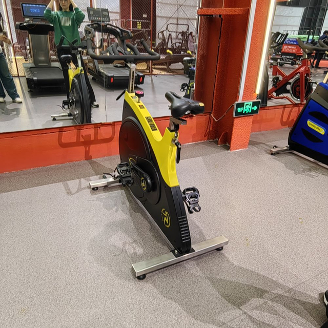 MND-D07 Спиннинговый велосипед Lesmill с ременным приводом | Коммерческий велотренажер | МНД ФИТНЕС