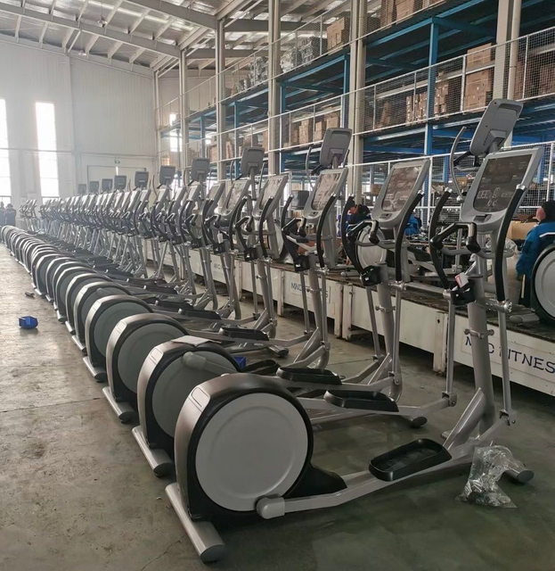 Коммерческий эллиптический тренажер MND-X511B (ЖК-экран) | Улучшенная консоль | МНД ФИТНЕС